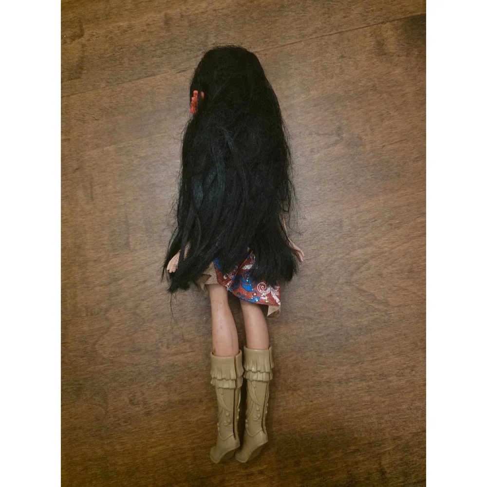 Disney Pocahontas fashion doll